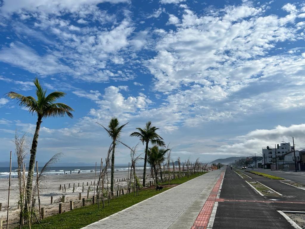 Lindo Apartamento Com Vista Para O Mar Matinhos Eksteriør billede