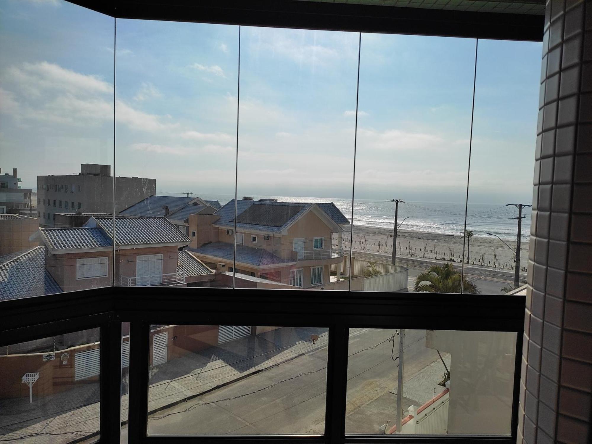 Lindo Apartamento Com Vista Para O Mar Matinhos Eksteriør billede